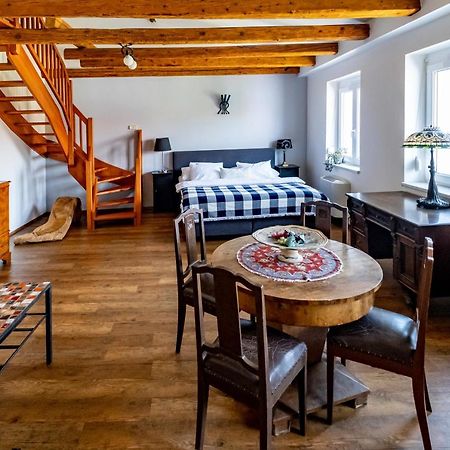 Apartmany Gulliver Mikulov Exteriör bild