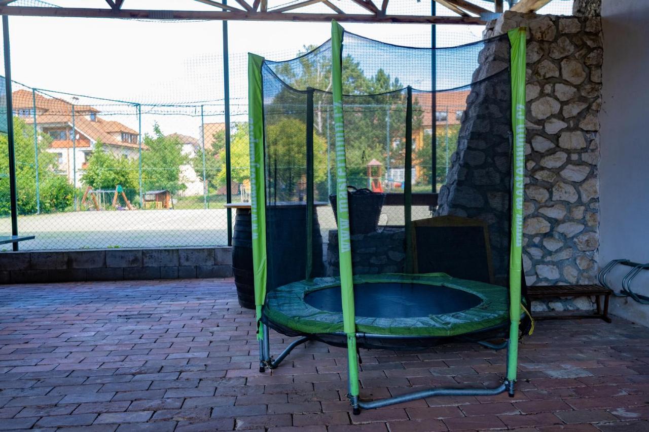 Apartmany Gulliver Mikulov Exteriör bild