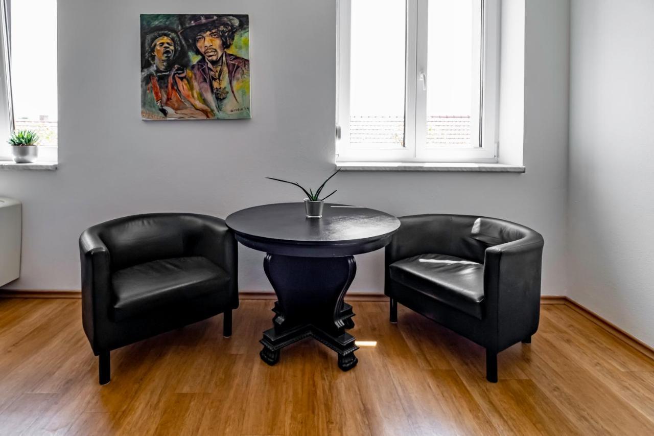 Apartmany Gulliver Mikulov Exteriör bild