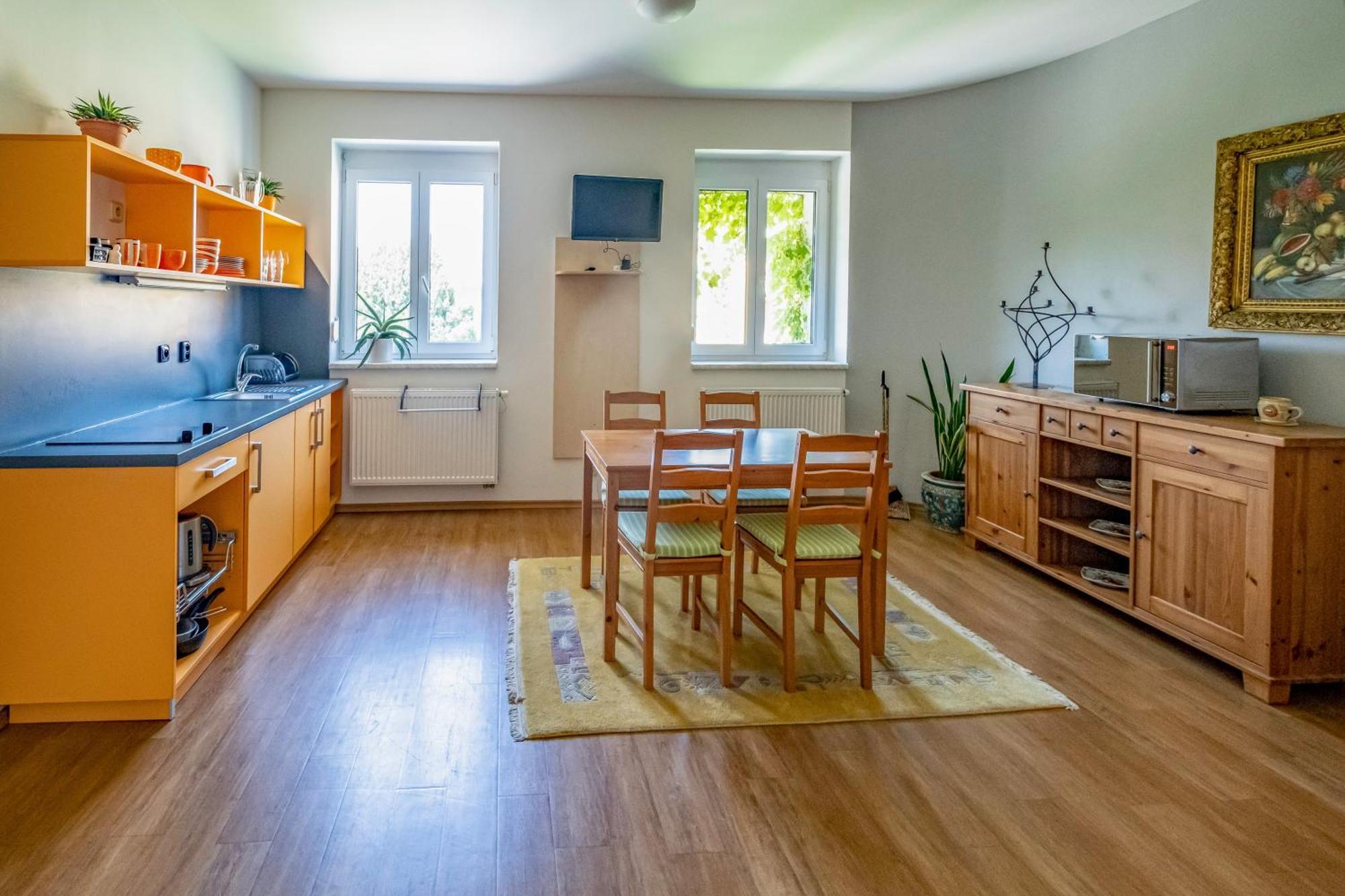 Apartmany Gulliver Mikulov Exteriör bild