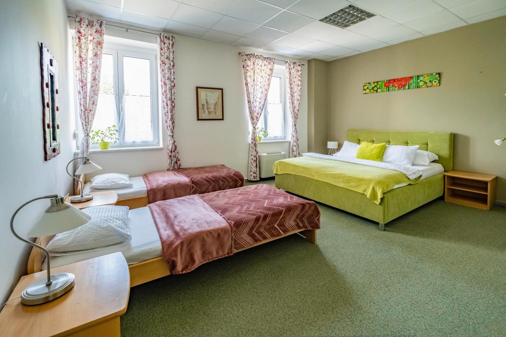 Apartmany Gulliver Mikulov Exteriör bild